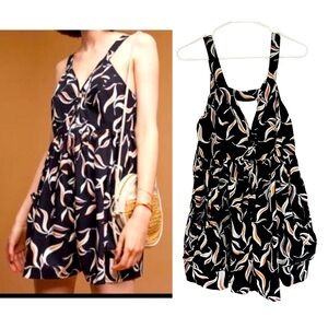 Anthropologie Hei Hei Palma Black Open Back Floral Leaf Print Romper SZ S
